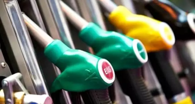 Benzin ve motorine gece yarısı indirim geldi
