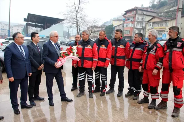 Deprem bölgesinde görev yapan arama kurtarma ekibi Zonguldak'a döndü