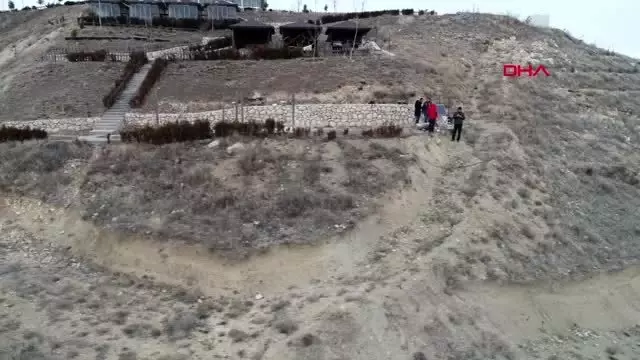Elazığ bilim insanları, 6.8'lik depremde yüzey kırığı oluşmadığını saptadı