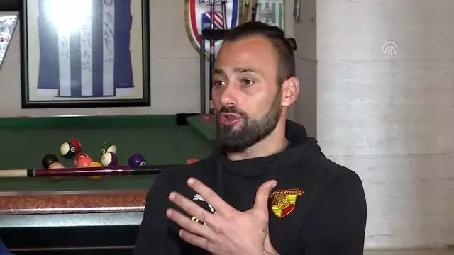 Göztepe'nin kalecisi Beto: 'Kontratımın son senesi, ne olacağını bilmiyoruz' Göztepe'nin kalecisi Beto: 'Kontratımın son senesi, ne olacağını bilmiyoruz'
