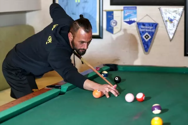 Göztepe'nin kalecisi Beto: 'Kontratımın son senesi, ne olacağını bilmiyoruz' Göztepe'nin kalecisi Beto: 'Kontratımın son senesi, ne olacağını bilmiyoruz'