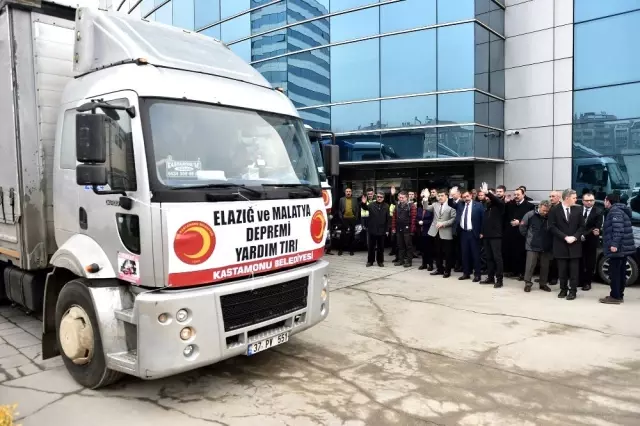 Kastamonu Belediyesinin yardım tırları yola çıktı Kastamonu Belediyesinin yardım tırları yola çıktı