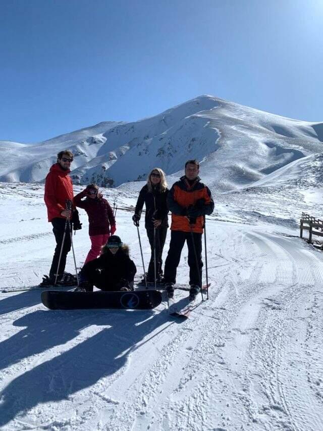 Palandöken'e giden İmamoğlu, kayak yaptığı fotoğrafları paylaştı