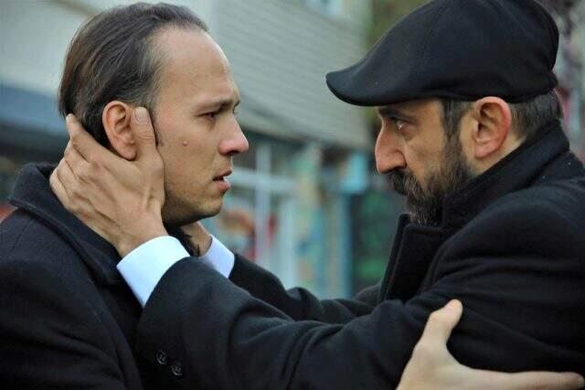 Yeni bölümü yayınlanan Çukur'da dikkat çeken sahne! Vartolu ve Yamaç yüz yüze geliyor