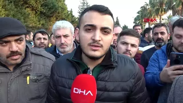 Yol kesip evrak kontrolü yaptığı için gözaltına alınan taksici konuştu Yol kesip evrak kontrolü yaptığı için gözaltına alınan taksici konuştu