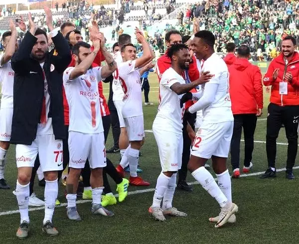 Antalyaspor'da 2 eksik