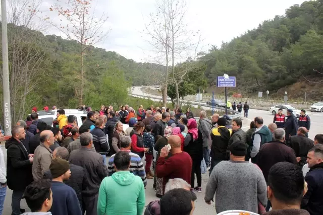 Genç Elif'in söz kesme hayalleri yarım kaldı, duvaklı tabutla defnedildi Genç Elif'in söz kesme hayalleri yarım kaldı, duvaklı tabutla defnedildi