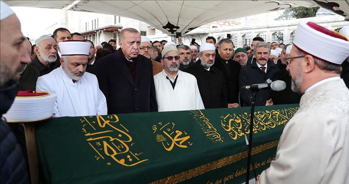 Emekli Vaiz Ahmet Vanlıoğlu'na veda! Cumhurbaşkanı Erdoğan da cenaze törenine katıldı