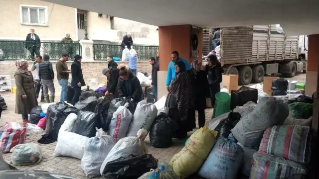 Emirdağ'dan deprem bölgesine yardım Emirdağ'dan deprem bölgesine yardım
