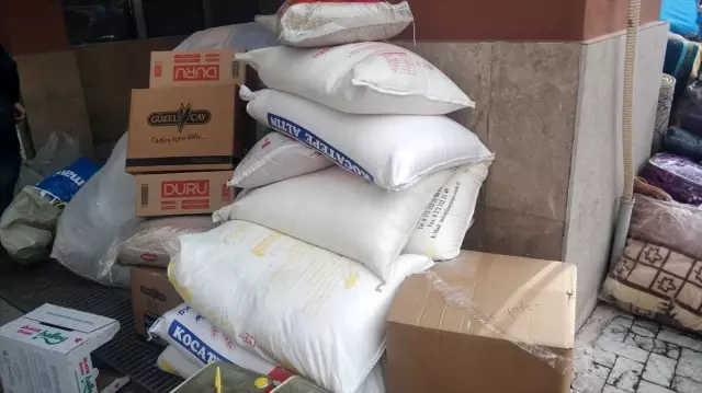 Emirdağ'dan, Elazığ ve Malatya'daki depremzedelere yardım Emirdağ'dan, Elazığ ve Malatya'daki depremzedelere yardım