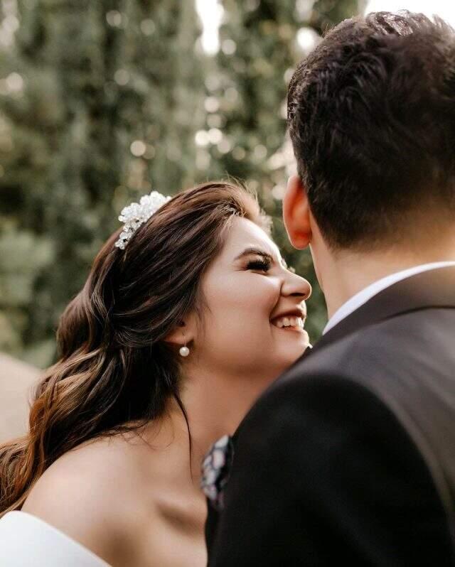 Hanife Gürdal, sosyal medya hesabından düğün davetiyesini paylaştı