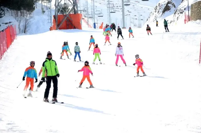 Palandöken Belediyesi kış sporlarına odaklandı Palandöken Belediyesi kış sporlarına odaklandı