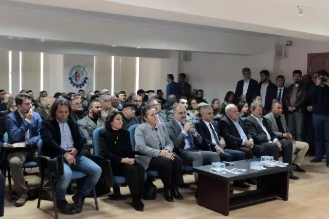 Silifke'de 'Bitkiler endüstrisinde ihracat potansiyeli' konferansı Silifke'de 'Bitkiler endüstrisinde ihracat potansiyeli' konferansı