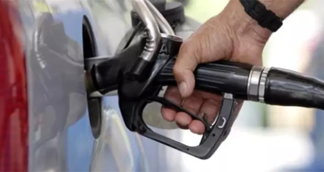 Son Dakika: Dün indirim, bugün zam! Motorinin litre fiyatı 13 kuruş arttı
