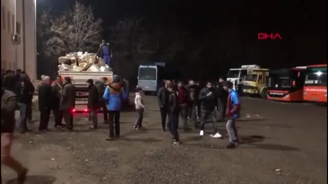 Aydın kuşadası'nın yardım tır'ı elazığ'a ulaştı Aydın kuşadası'nın yardım tır'ı elazığ'a ulaştı