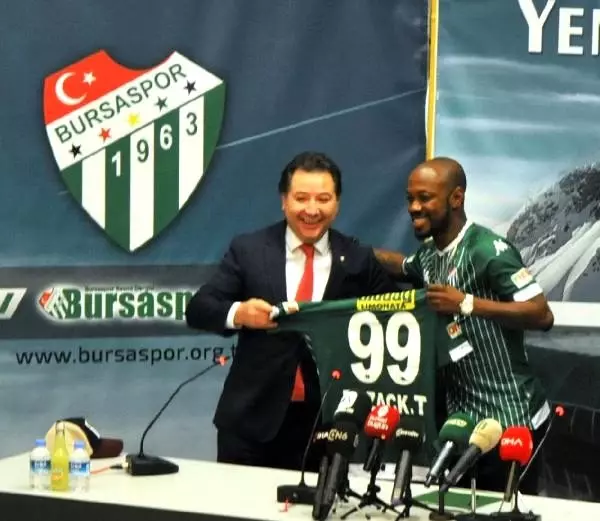 Bursaspor'da Traore imzaladı