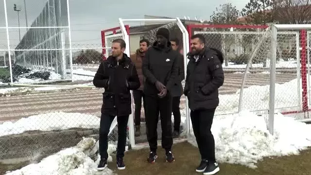 Demir Grup Sivasspor, Camara ile prensip anlaşmasına vardı