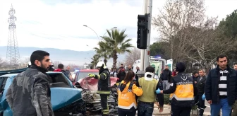 Denizli'de meydana gelen iki ayrı trafik kazasında 4 kişi yaralandı