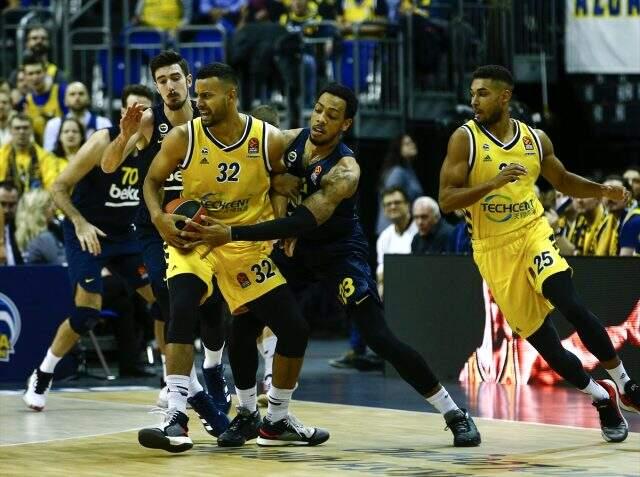 Fenerbahçe, Alba Berlin'i 74-70 mağlup etti