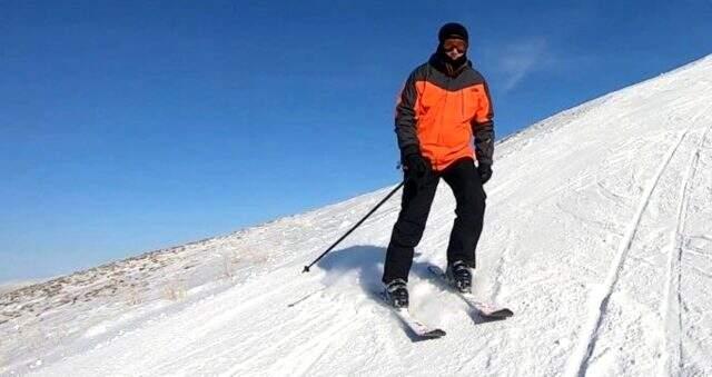 İmamoğlu, gelen tepkiler üzerine kameralar karşısına geçti: Kayak yapmak zil takıp oynamak değil