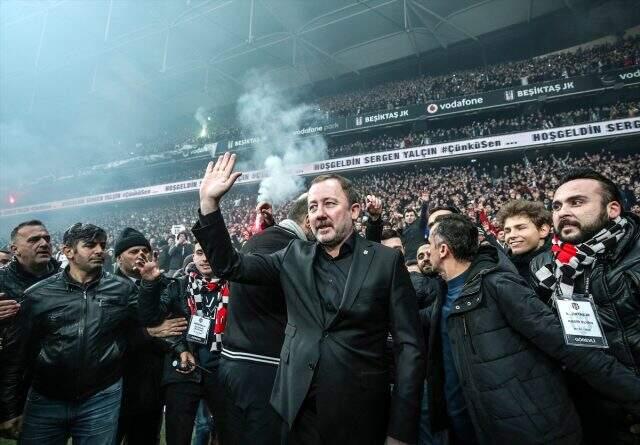 İşte Sergen Yalçın için düzenlenen imza töreninden kareler!