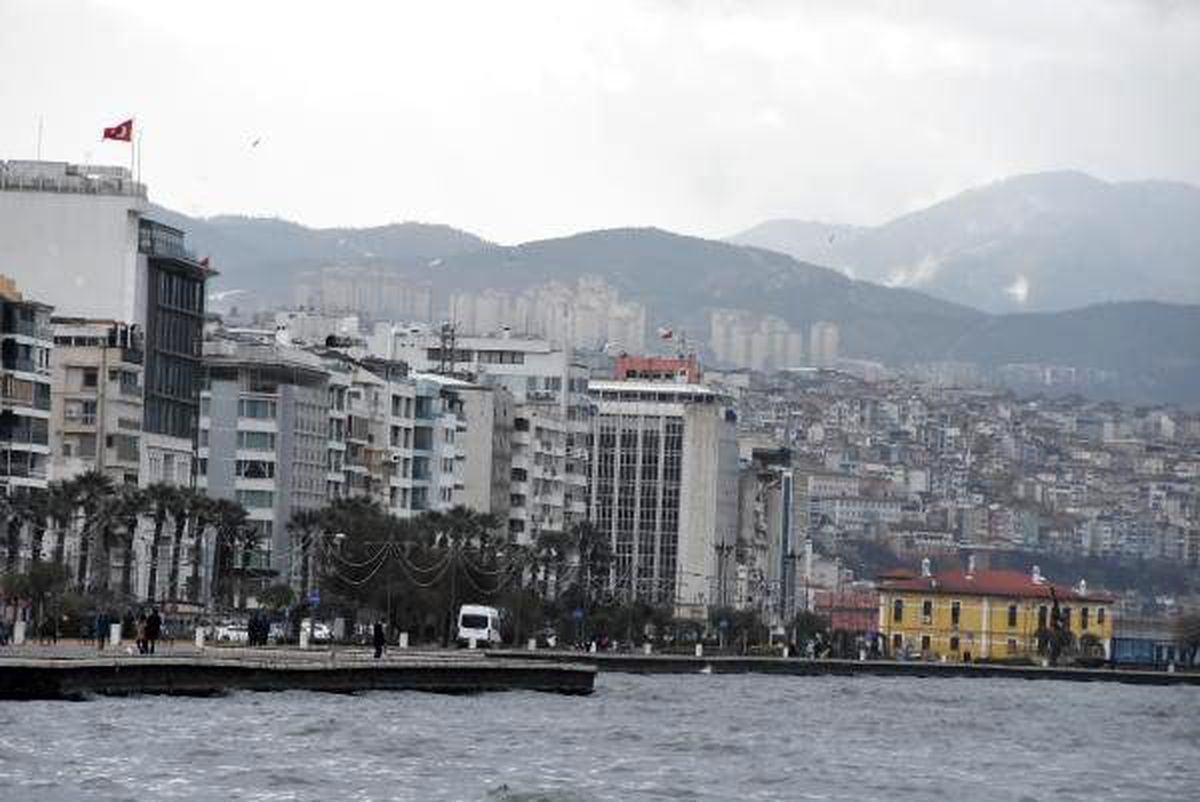 Olası İzmir depremi için korkutan rapor: Can kaybı 30 bini bulacak