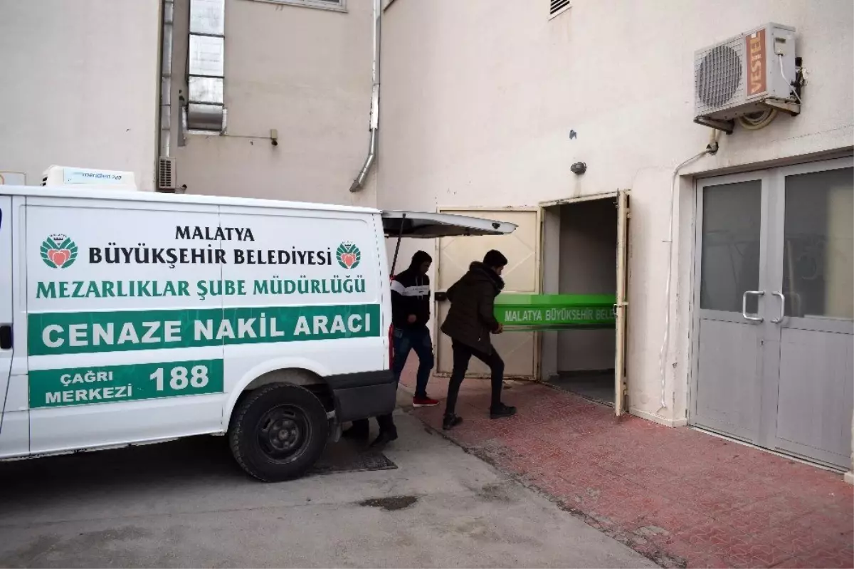 Malatya�da 1 yaşındaki bebek beşiğinde ölü bulundu Haberler