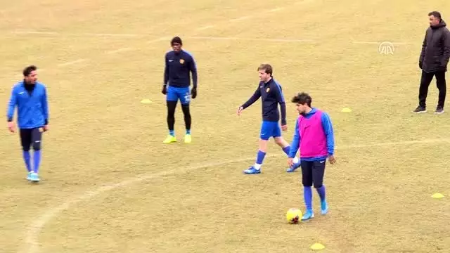 MKE Ankaragücü'nün transfer yasağı kaldırıldı MKE Ankaragücü'nün transfer yasağı kaldırıldı