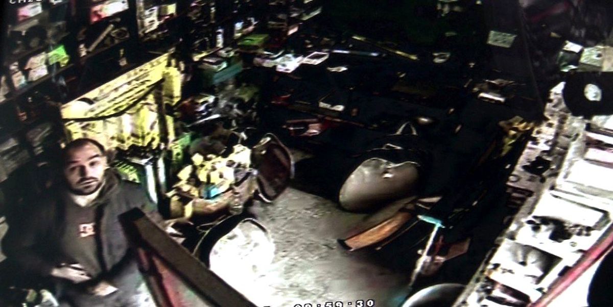 (Özel) Bağcılar'da yedek parçacı da üst üste hırsızlık kamerada