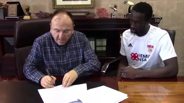 Samba Camara, Demir Grup Sivasspor'da Samba Camara, Demir Grup Sivasspor'da