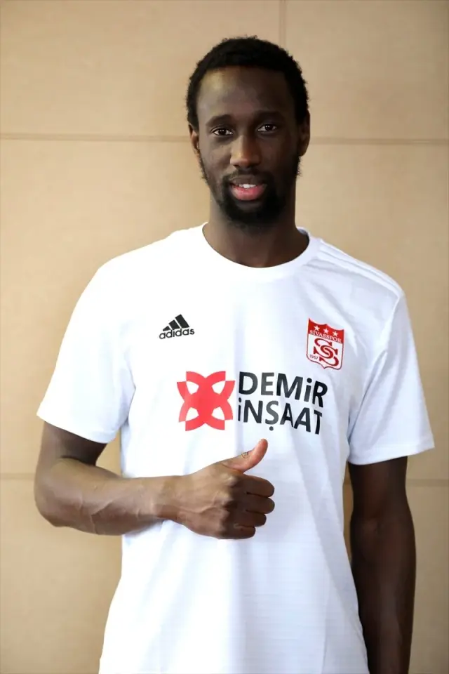 Samba Camara, Demir Grup Sivasspor'da Samba Camara, Demir Grup Sivasspor'da