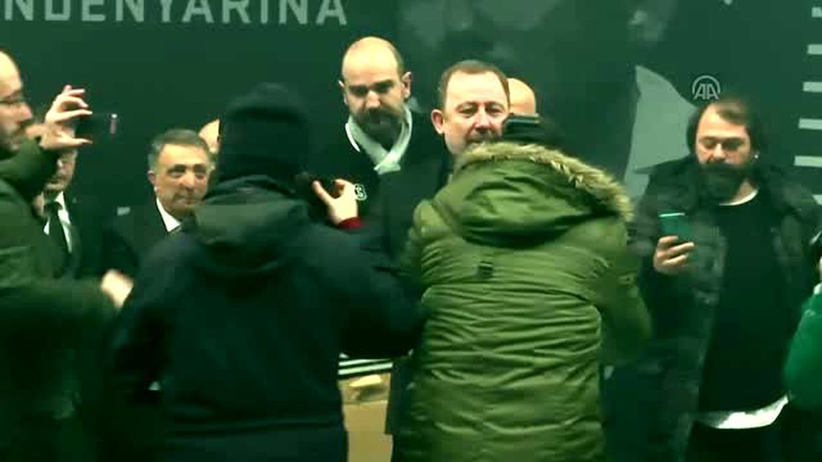 Sergen Yalçın için Park'ta imza töreni düzenlendi (2)