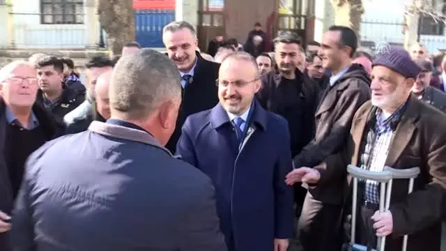 AK Parti'li Turan: Avrupa Parlamentosunda bayrak yırtmak şarlatanlıktır