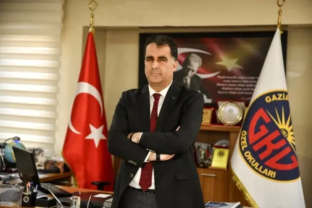 Antalya'da eğitimde yeni akımlar masaya yatırıldı Antalya'da eğitimde yeni akımlar masaya yatırıldı