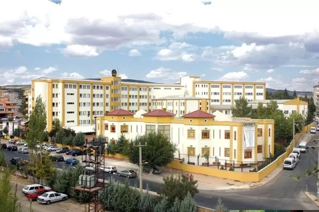 Antalya'da eğitimde yeni akımlar masaya yatırıldı Antalya'da eğitimde yeni akımlar masaya yatırıldı