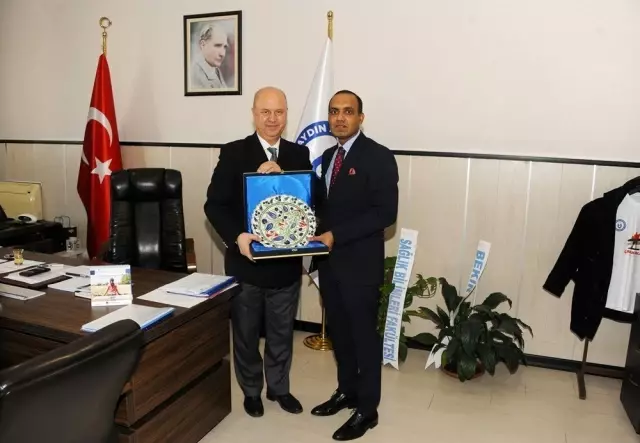 Bangladeş İstanbul Başkonsolosu'ndan ADÜ'ye ziyaret