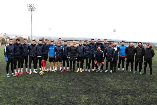 Bolu'da, 3 çocuk annesi iş kadını, futbol kulübüne başkan oldu Bolu'da, 3 çocuk annesi iş kadını, futbol kulübüne başkan oldu