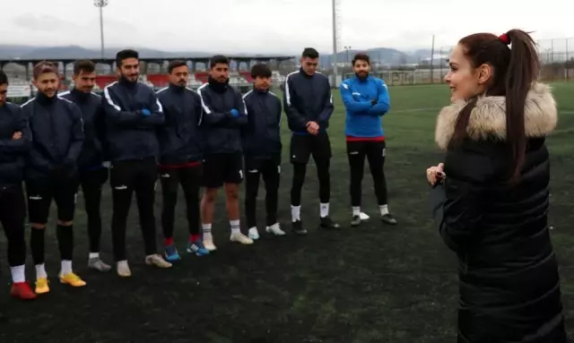 Bolu'da, 3 çocuk annesi iş kadını, futbol kulübüne başkan oldu Bolu'da, 3 çocuk annesi iş kadını, futbol kulübüne başkan oldu