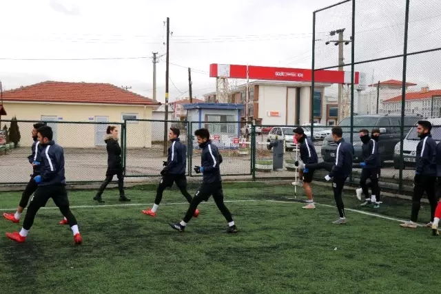 Bolu'da, 3 çocuk annesi iş kadını, futbol kulübüne başkan oldu Bolu'da, 3 çocuk annesi iş kadını, futbol kulübüne başkan oldu