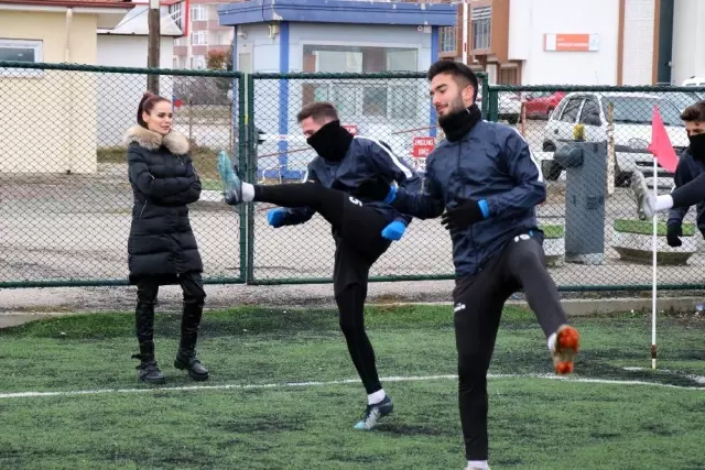 Bolu'da, 3 çocuk annesi iş kadını, futbol kulübüne başkan oldu Bolu'da, 3 çocuk annesi iş kadını, futbol kulübüne başkan oldu
