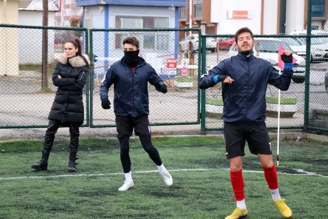 Bolu'da, 3 çocuk annesi iş kadını, futbol kulübüne başkan oldu Bolu'da, 3 çocuk annesi iş kadını, futbol kulübüne başkan oldu