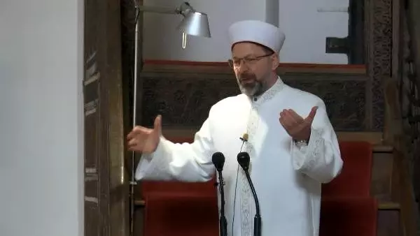 Diyanet İşleri Başkanı Ali Erbaş: Hem dünya hem de ahiret için tedbirimizi almalıyız Diyanet İşleri Başkanı Ali Erbaş: Hem dünya hem de ahiret için tedbirimizi almalıyız