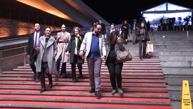 'Eltilerin Savaşı' filminin gala gösterimi yapıldı 'Eltilerin Savaşı' filminin gala gösterimi yapıldı