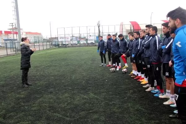 Gelin gittiği ilçenin futbol takımına başkan oldu Gelin gittiği ilçenin futbol takımına başkan oldu