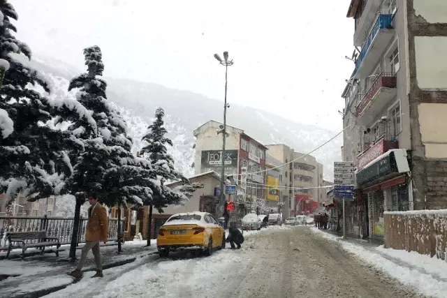 Gümüşhane'de kar yağışı