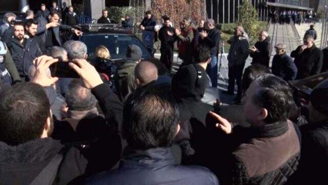 İmamoğlu, CHP'nin kalelerinden Şişli'de bir grup tarafından yuhalandı