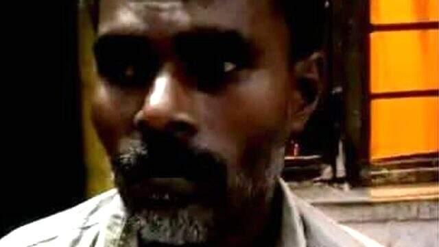 Olaylar zinciri: 23 çocuğu rehin alan şahıs polis tarafından öldürülürken, eşini de köylüler vahşi bir şekilde öldürüldü