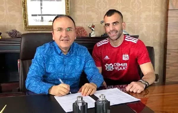 Sivasspor, Petar Skuletic'i kadrosuna kattı Sivasspor, Petar Skuletic'i kadrosuna kattı