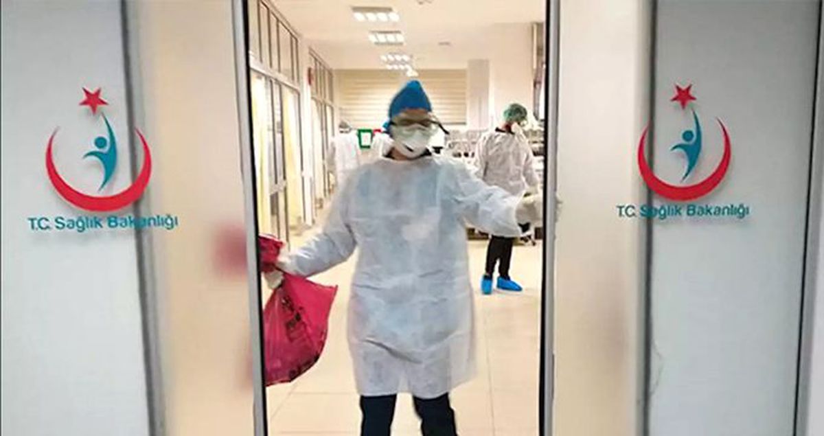 Son dakika: Sağlık Bakanı Fahrettin Koca'dan rahatlatan koronavirüs açıklaması