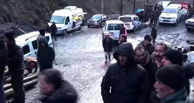Son dakika: Zonguldak'ta maden ocağındaki göçükte mahsur kalan 2 işçinin cesedine ulaşıldı Son dakika: Zonguldak'ta maden ocağındaki göçükte mahsur kalan 2 işçinin cesedine ulaşıldı